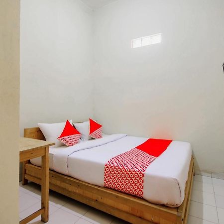 Oyo 3083 D Kost 3 Syariah Hotel Yogyakarta Eksteriør billede