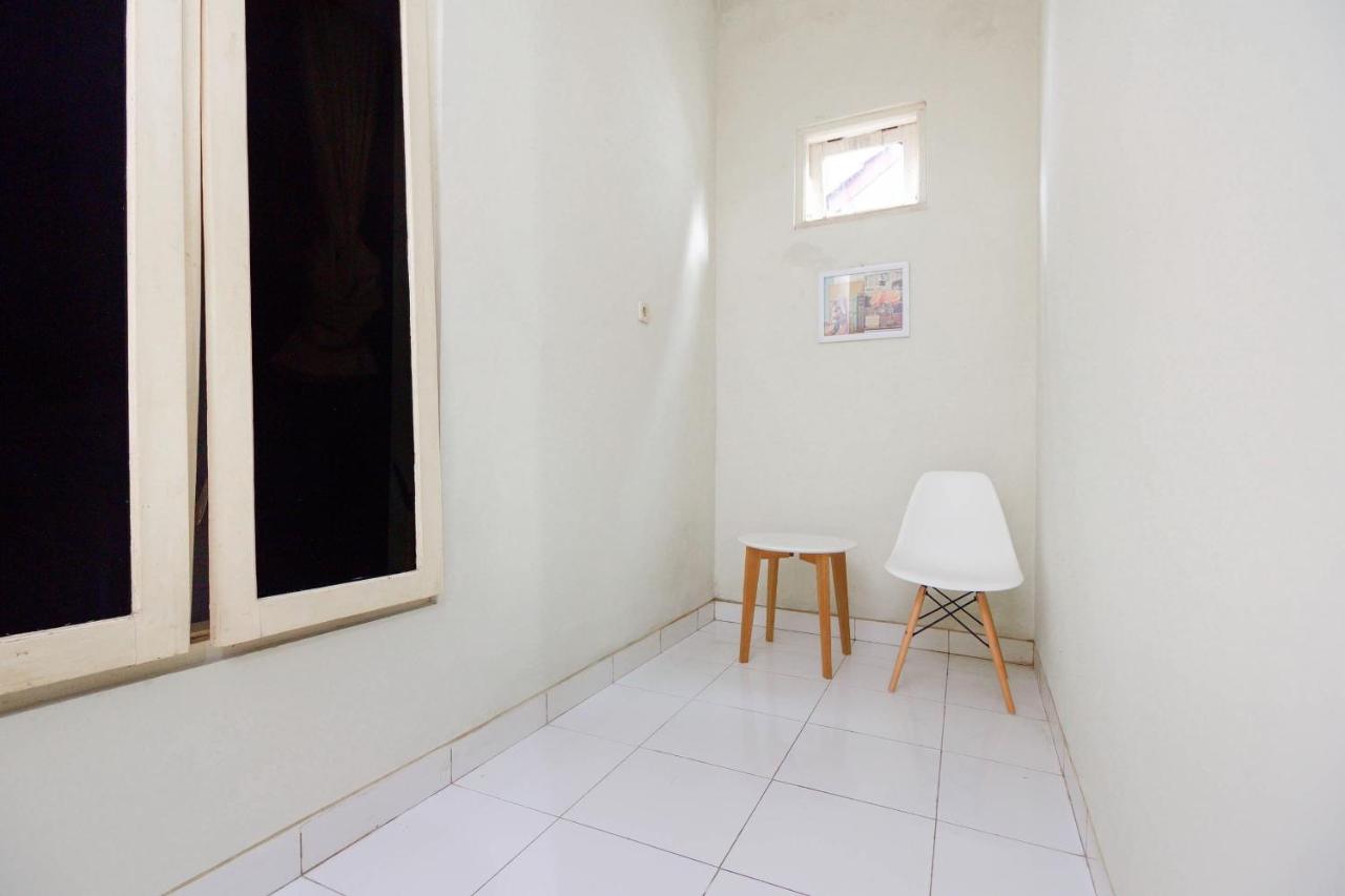 Oyo 3083 D Kost 3 Syariah Hotel Yogyakarta Eksteriør billede