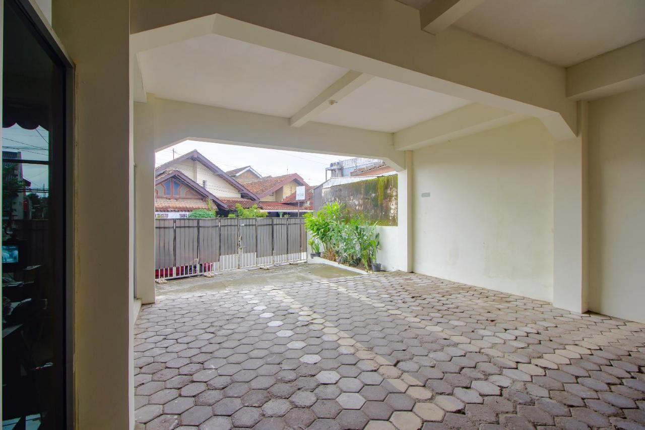 Oyo 3083 D Kost 3 Syariah Hotel Yogyakarta Eksteriør billede