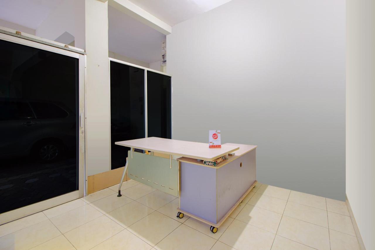 Oyo 3083 D Kost 3 Syariah Hotel Yogyakarta Eksteriør billede
